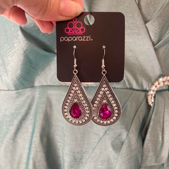 Paparazzi Silver and Purple Statement Earrings - Picture 1 of 1